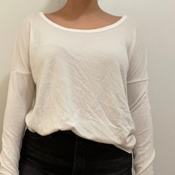 Fine white long sleeve 🤍 - Picture 1 of 3